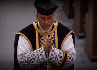 Svećeničko bratstvo sv. Petra: Tradicionalna liturgija, procvat svećeničkih poziva Otac Gregory Pendergraft, FSSP