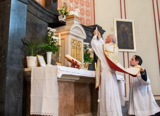 (23, 25, 26 i 30.12.2018., 1.1.2019.) Svete Mise na 4. nedjelju došašća, Božić, Stjepanovo, nedjelju u božićnoj osmini i na Osminu Božića u 11 sati