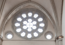 Prozor u vječnost – esej Martina Mosebacha