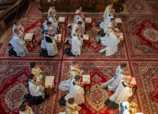Svećeničko ređenje vlč. Stjepana Androića (FSSP)